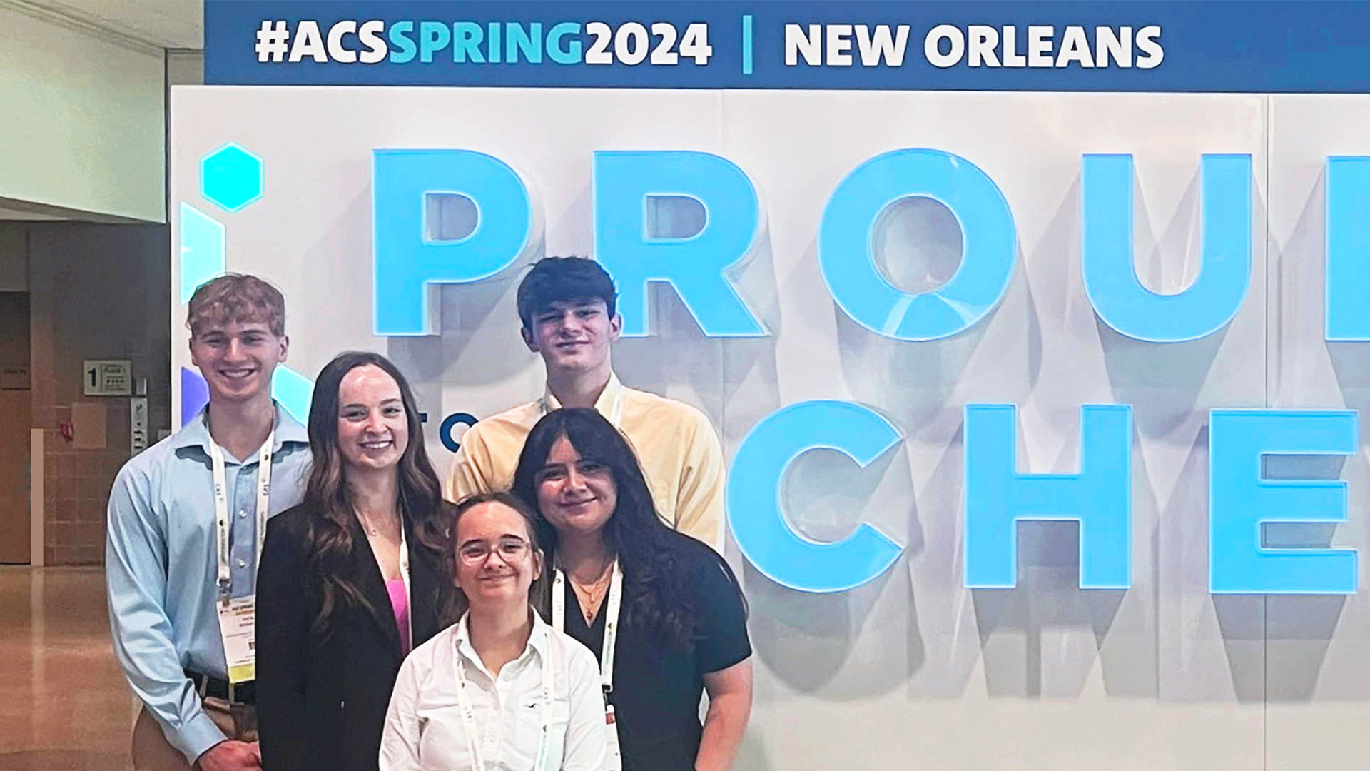 Five SMC students presented their reserach at the 2024 American Chemical Society meeting in New Orleans.