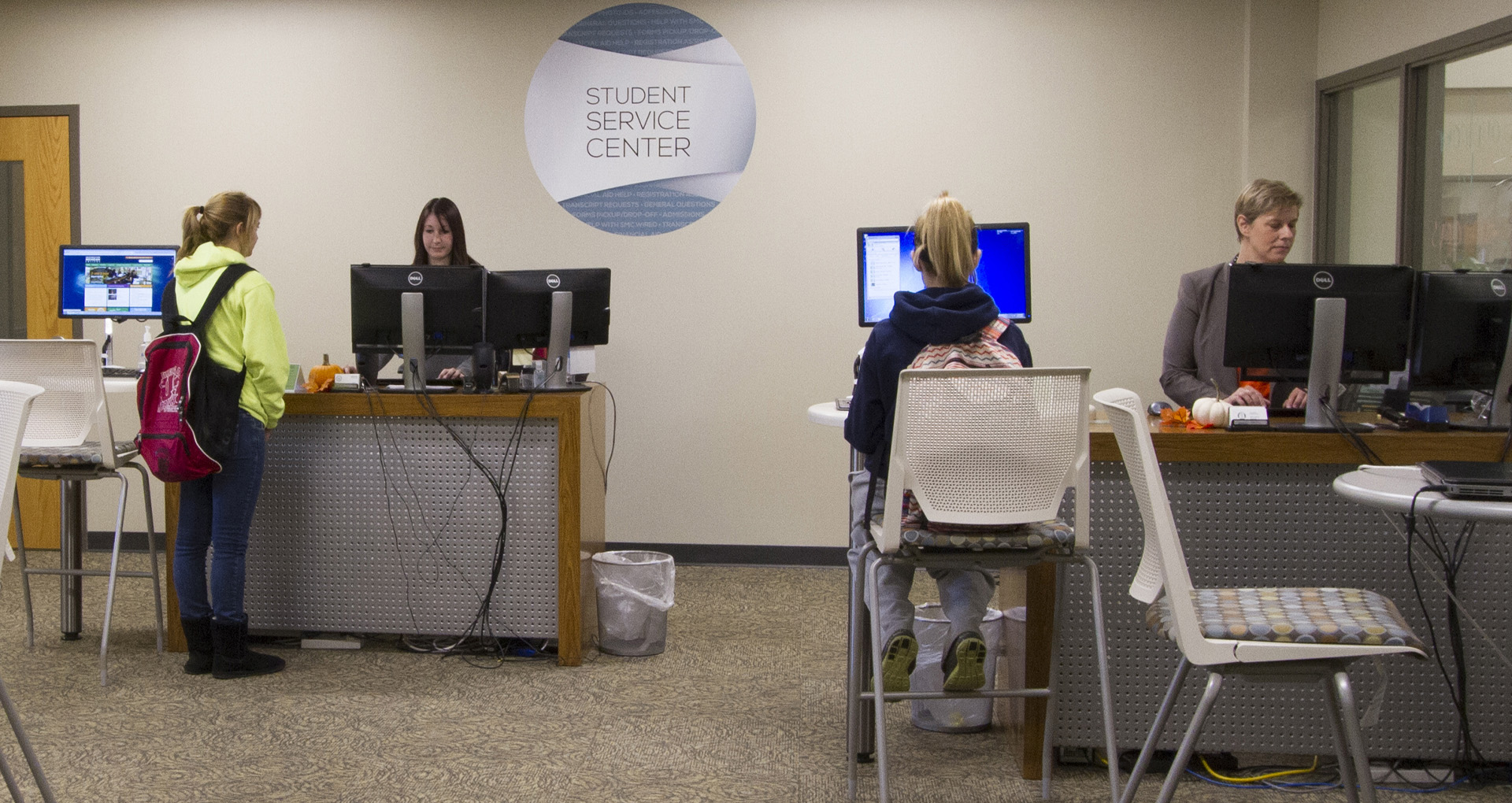 Students in the Niles Campus Student Service Center