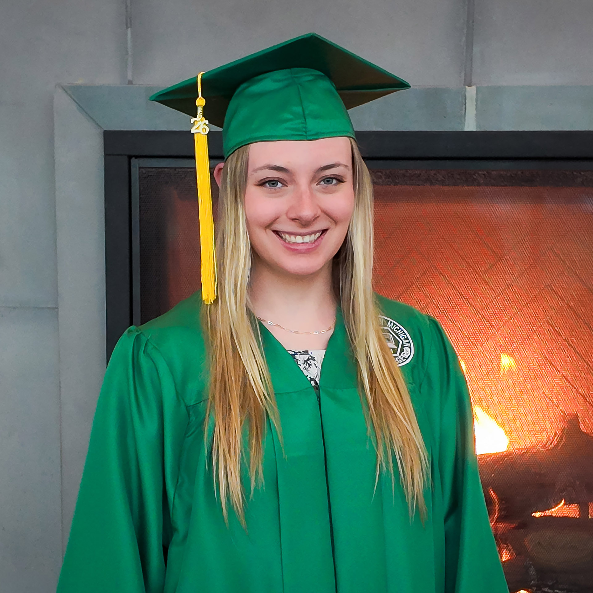 Kaylee Bradshaw, gowned