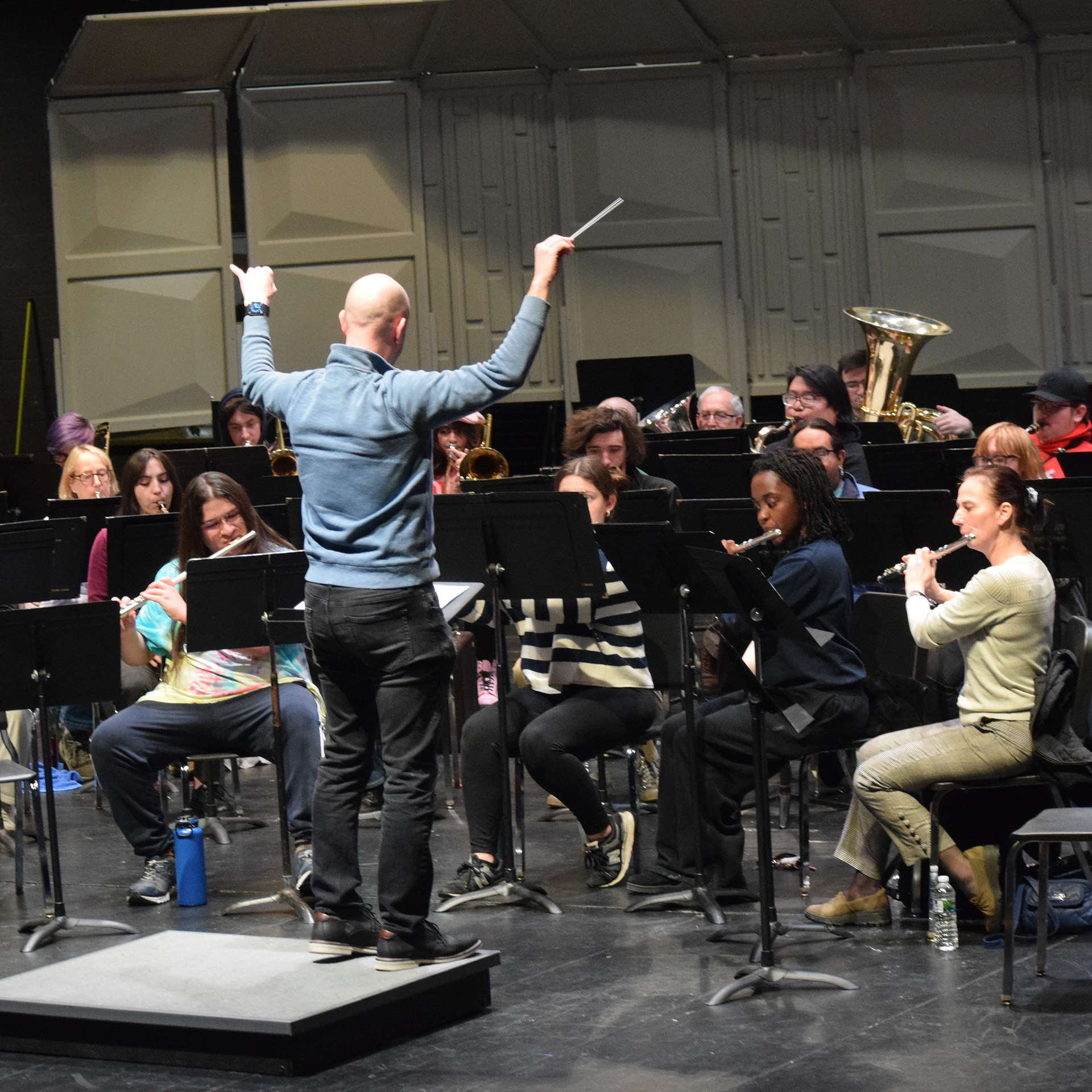 Jason Fettig rehearses National Emblem March with SMC Symphonic Band